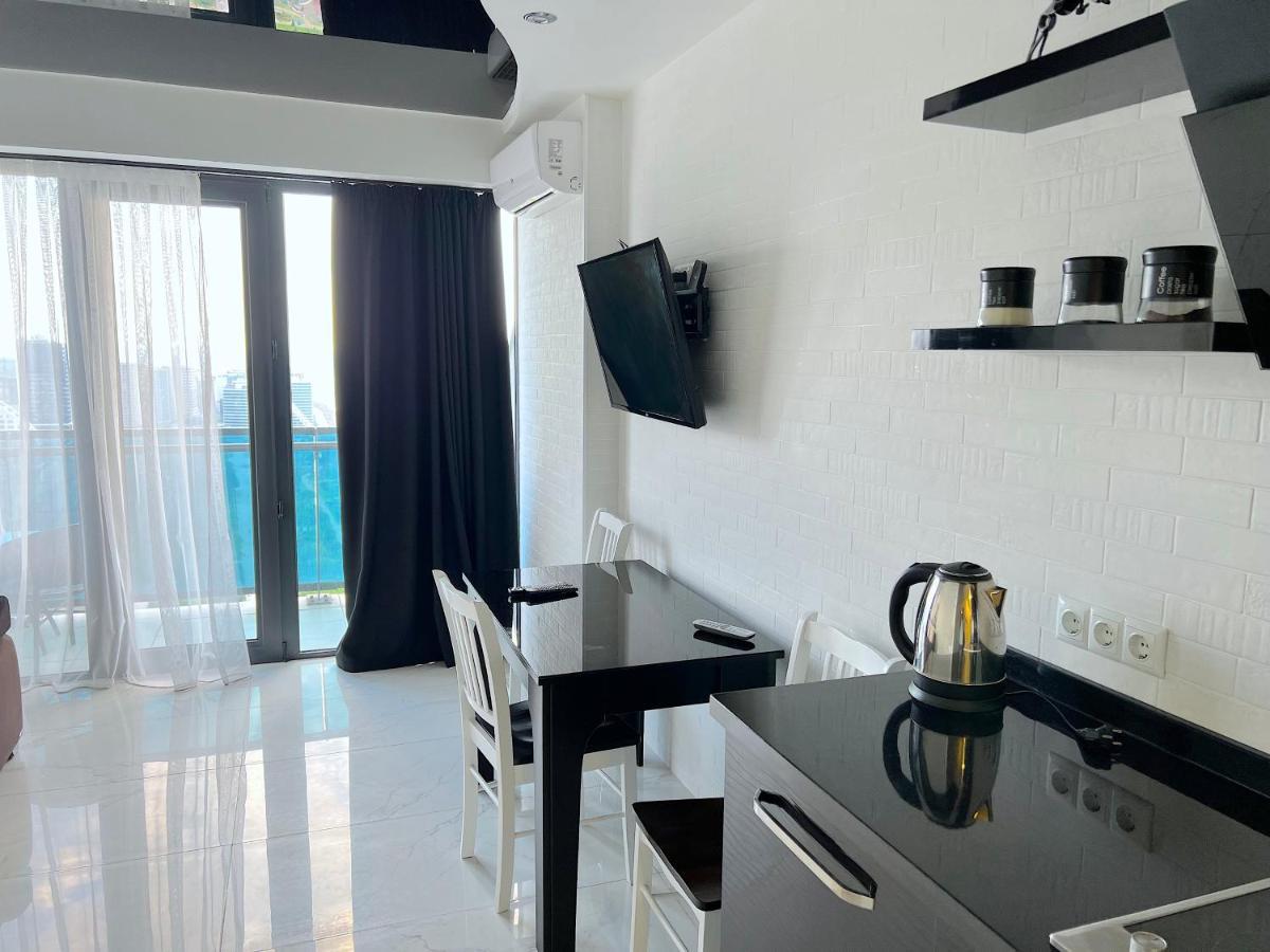 Orbi Beach Tower Aparts Батумі Екстер'єр фото