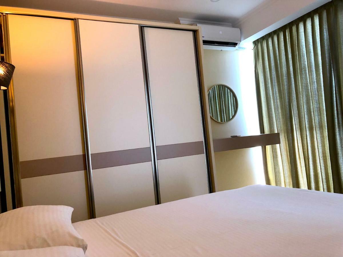 Orbi Beach Tower Aparts Батумі Екстер'єр фото