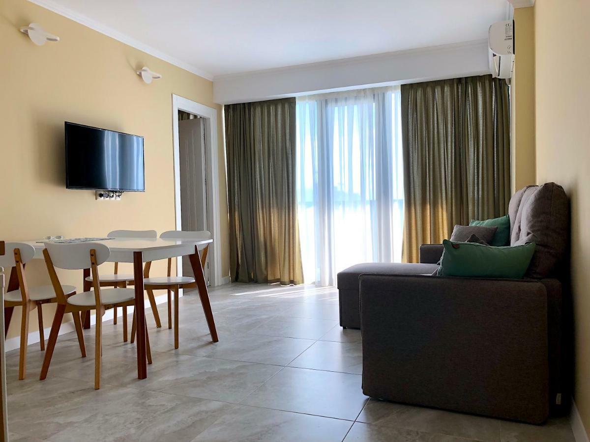 Orbi Beach Tower Aparts Батумі Екстер'єр фото